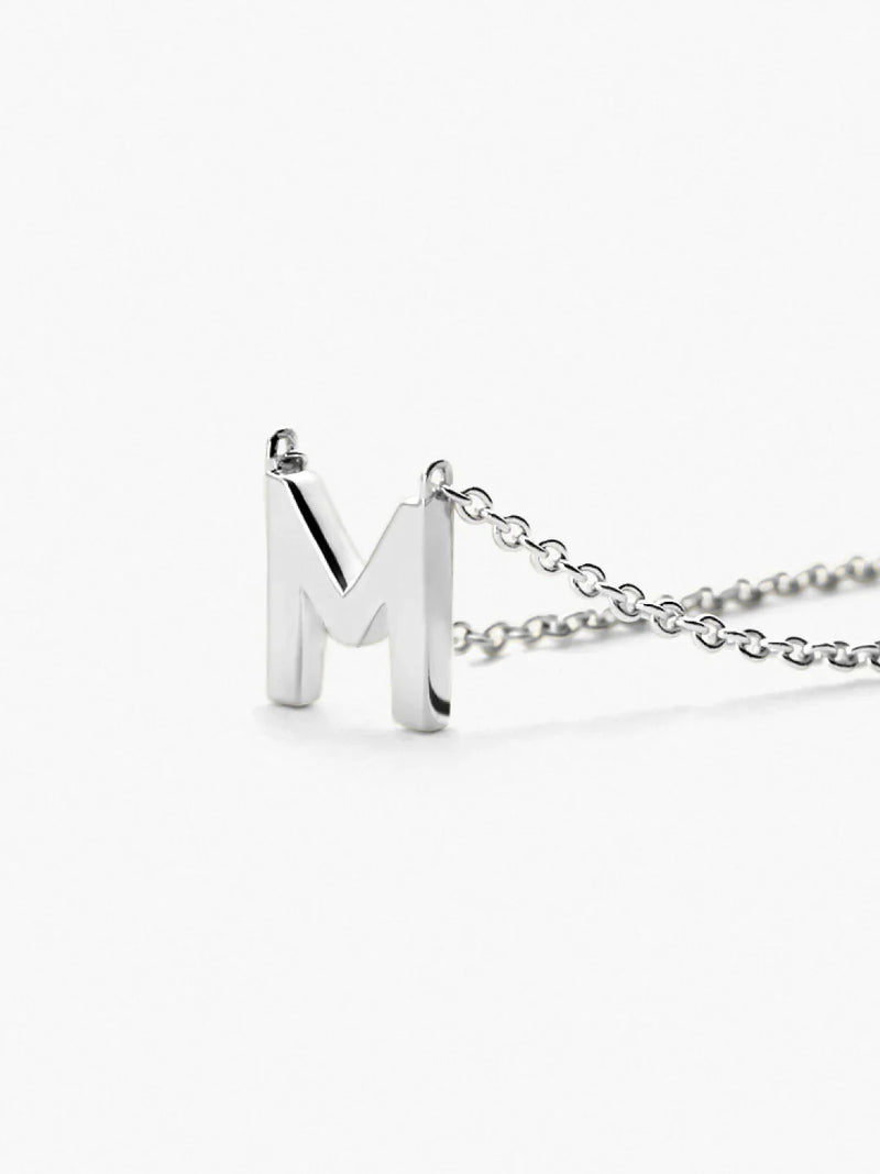 LETTER/INITIAL NECKLACE detail view