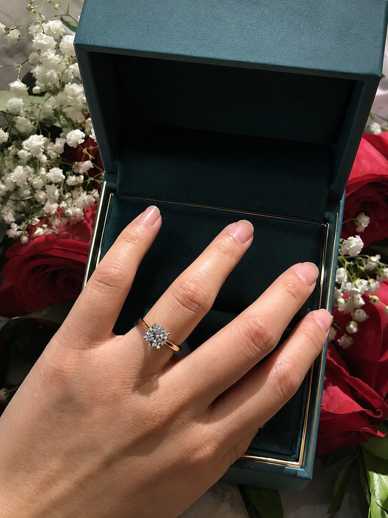 Grace Solitaire Ring-925 detail view