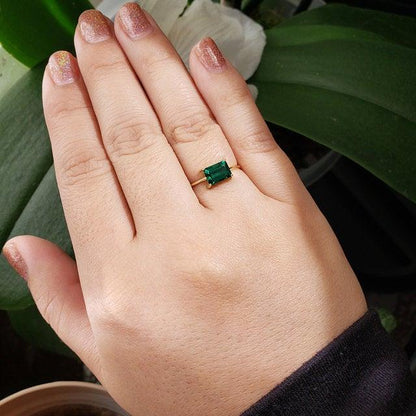 MINIMALIST EMERALD RING