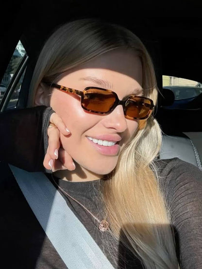 نظارات أميليا الشمسية